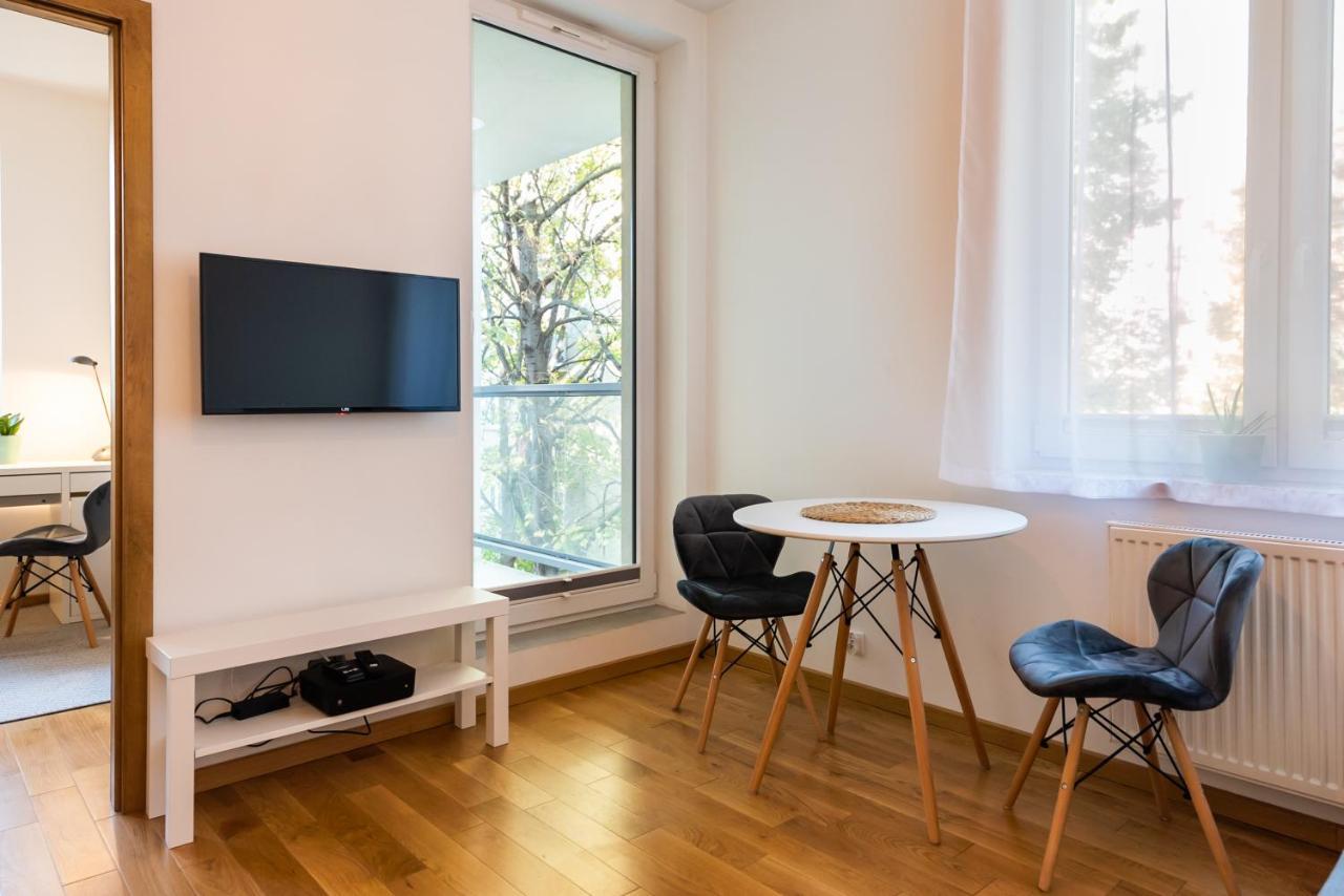 Jaktorowska Comfy Apartment Warsaw Exterior photo